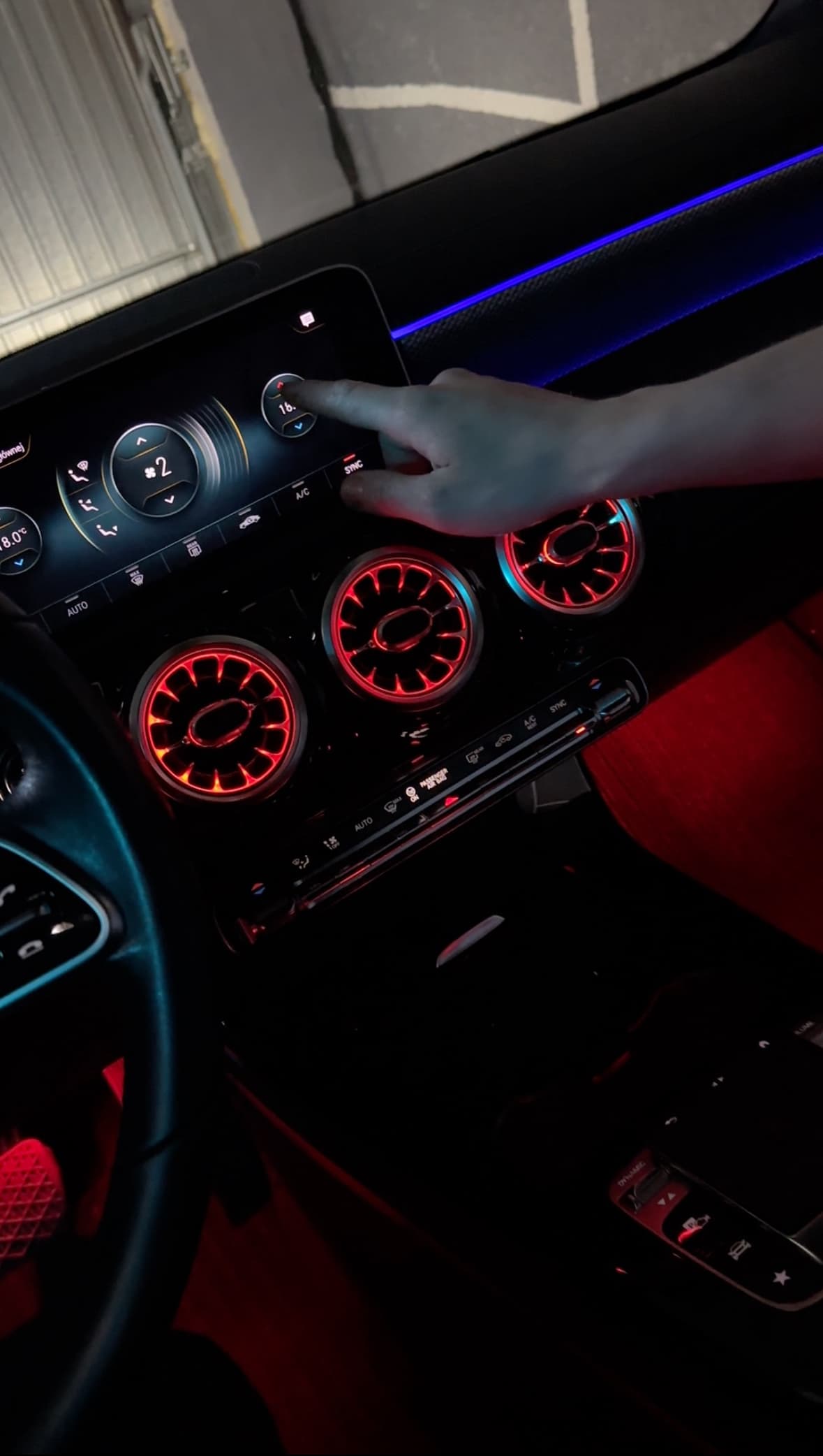 OEM-style ambient lighting po montazu - Scar Studio Warszawa